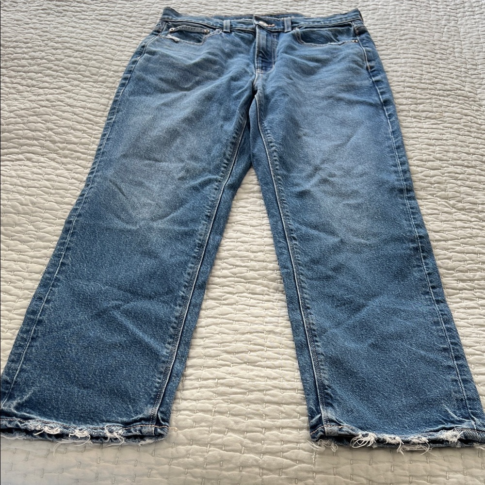 American Eagle Outfitters Blue Straight Leg Jeans NWT 6 Short